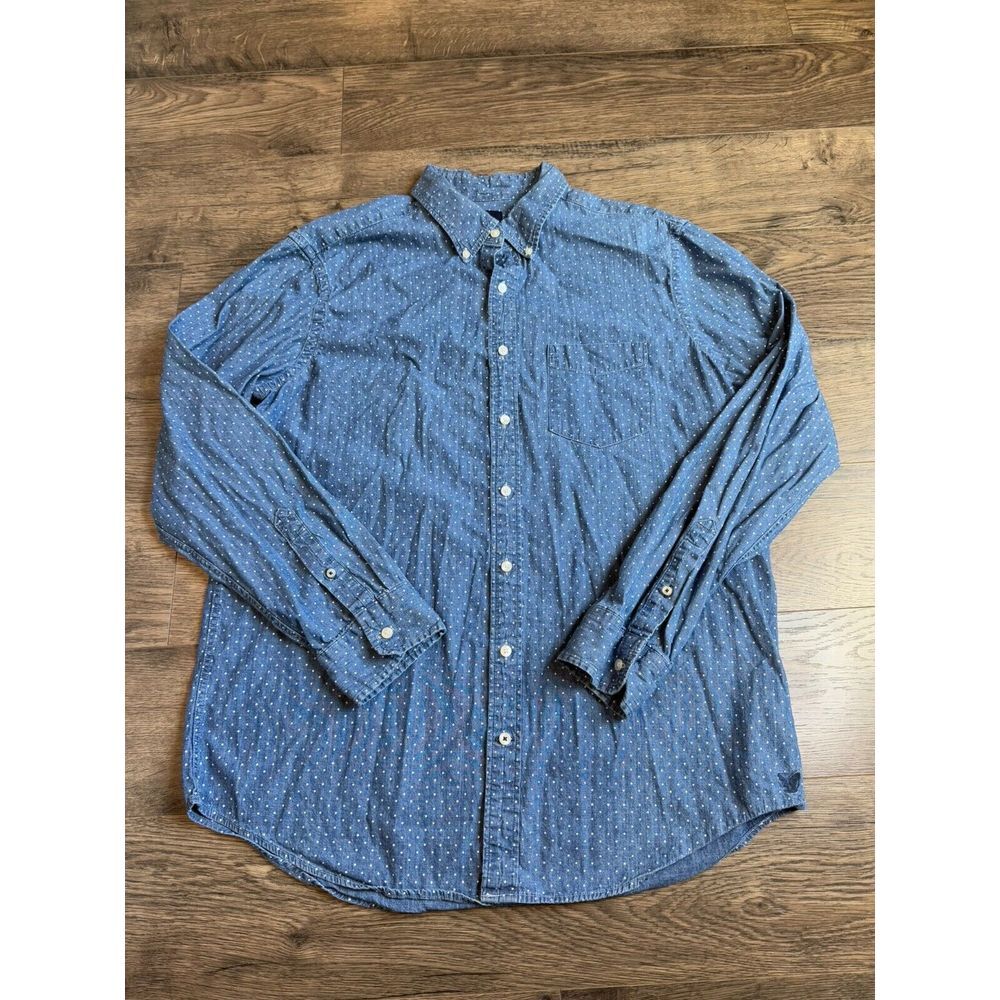 EUC‎ Mens American Eagle classic fit chambray denim polka dot button up size XLT